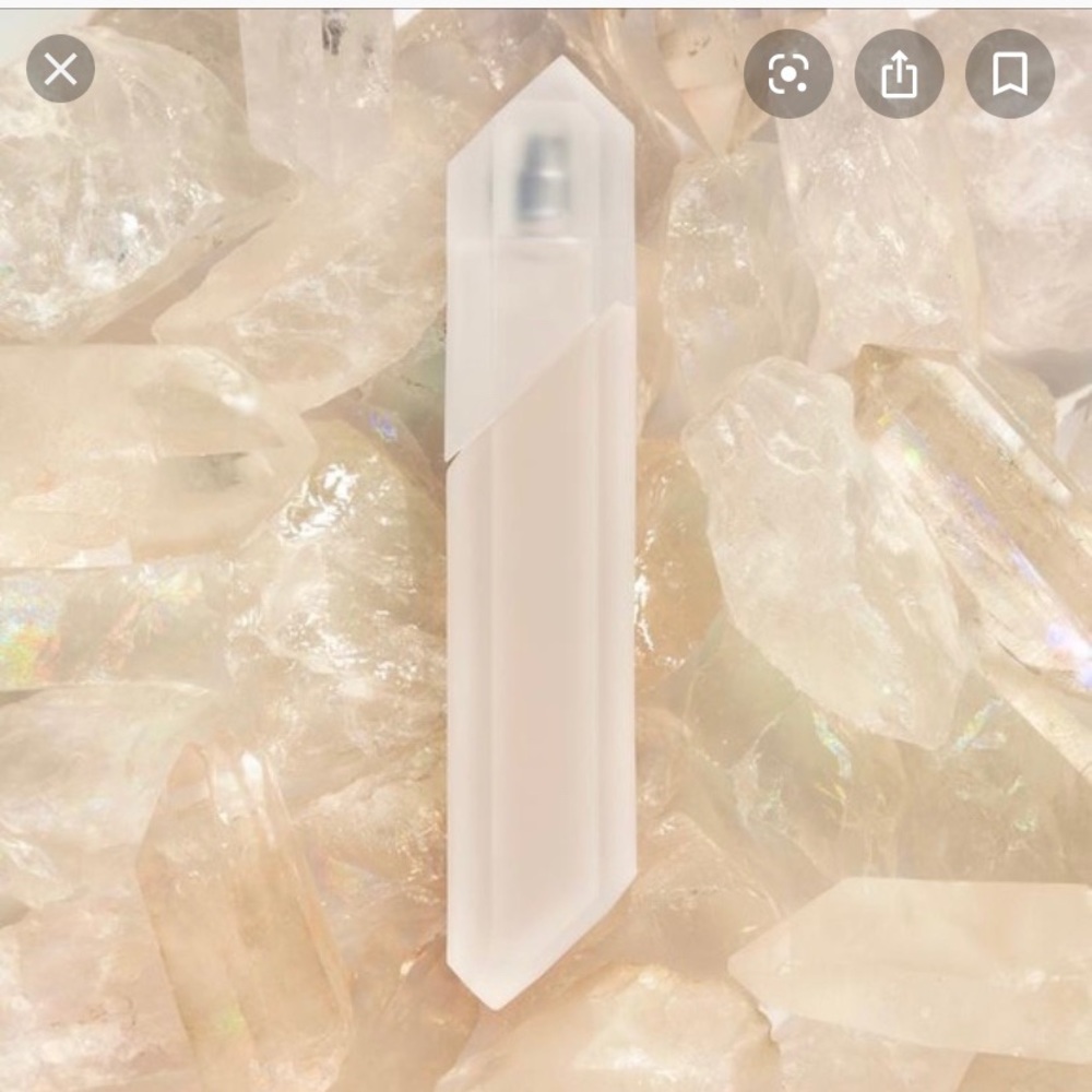 KKW FRAGRANCE CRYSTAL GARDENIA OUD